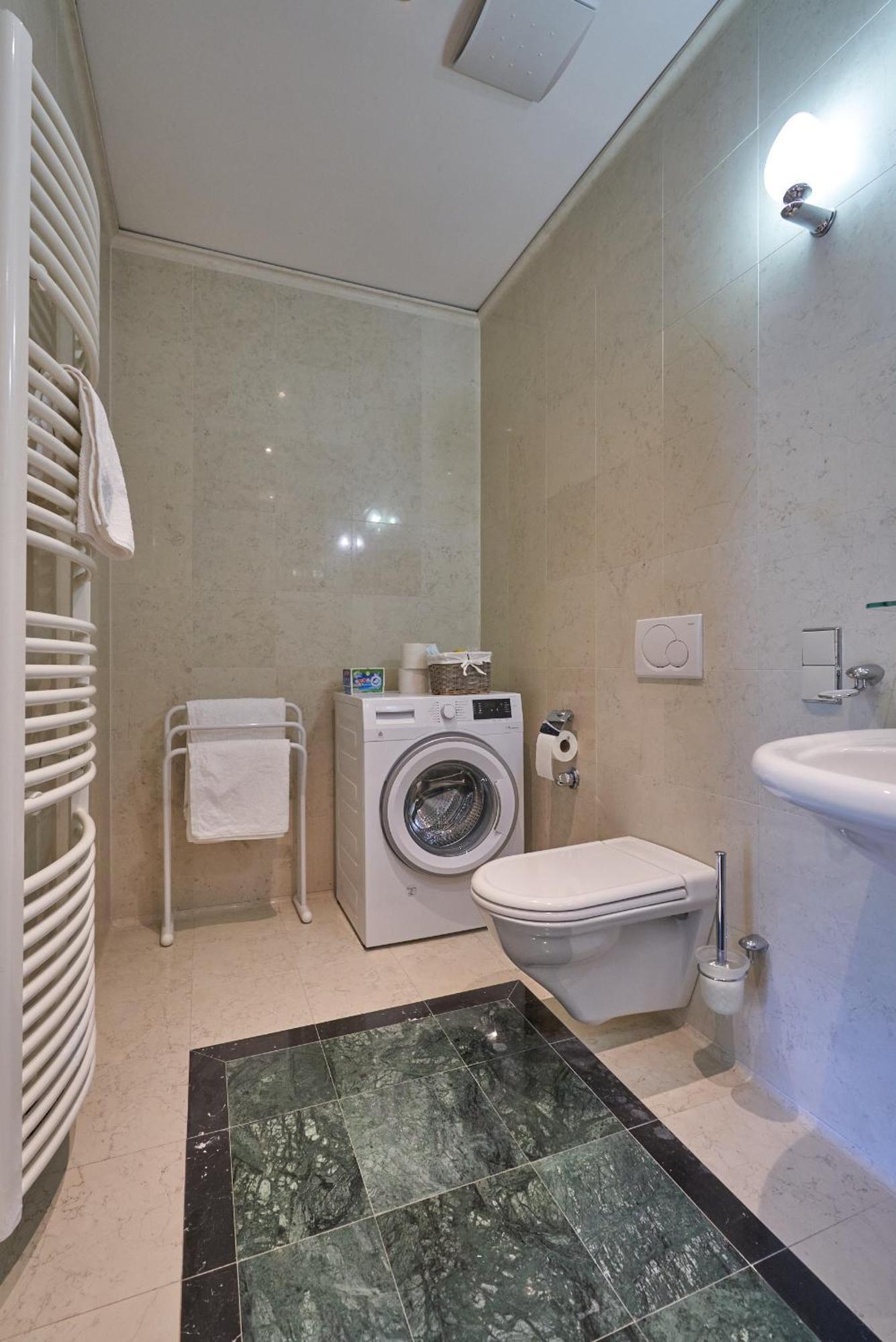 Big Apartment In Guesthouse بادن المظهر الخارجي الصورة
